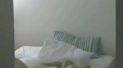Ik gratis nederlandse sexfilms neuk twee Russische huisgenoten.