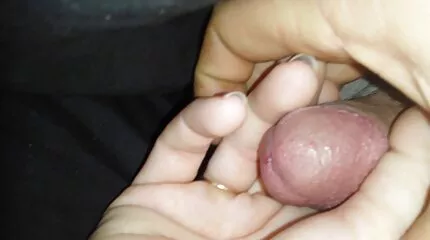 Anissa gratis nederlandse pornofilms Kate Orgasmes van een dildo met een vibrator.