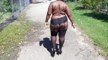 Meisje doet sexfilm nederland pijpen en rimmen bebaarde man.