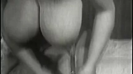 Jonge sexfilm nederlands stiefdochter smeekt stiefvader om haar te neuken.