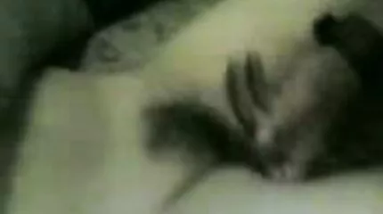 Oudere man nederlandse amateur sex film neukt beide.