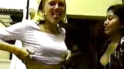 Klaar om te neuken met mijn vriendje als een echte pionier. nederlands gesproken sexfilms