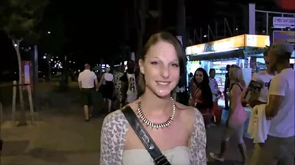 Angelina Diamanti flows nederlands gesproken seksfilms van een zwart lul dat heeft ingevoerd haar darmen.